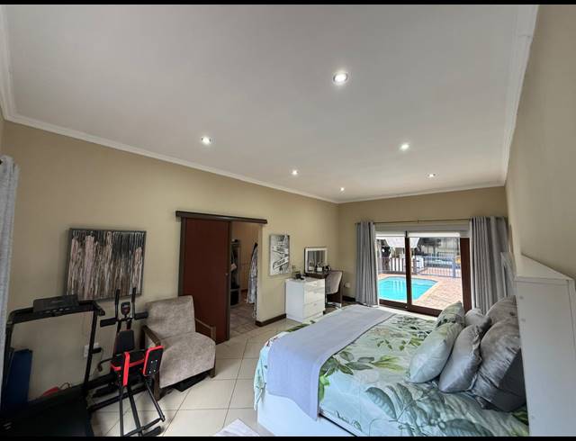 4 BEDROOM GATED ESTATE FOR SALE IN VANDERBIJLPARK SE 8